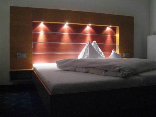 Gruener Baum Garni Hotell Krumbach Rom bilde
